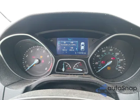 2014 Ford Focus Se z USA, uszkodzony, nr VIN 1FADP3F26EL128374